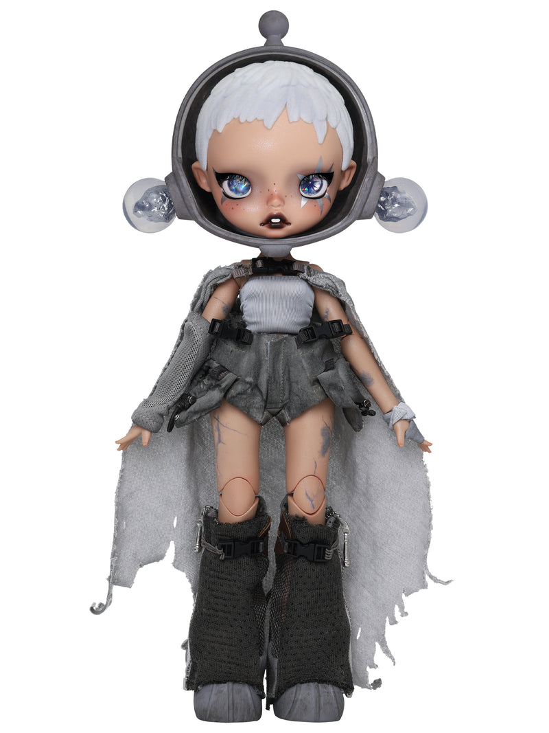 x Popmart Skullpanda / LUMA _ 1/6 Poseable Action Figure